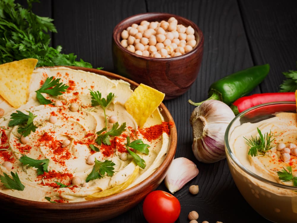 Humus cu tabouleh