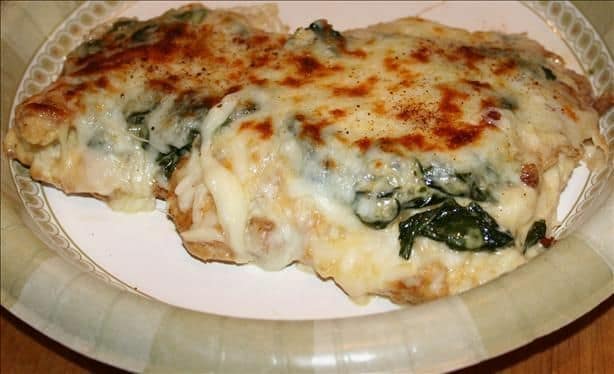 Piept de pui cu spanac și mozzarella