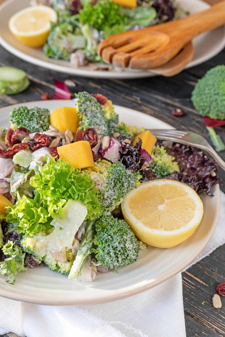 Salata de brocolli